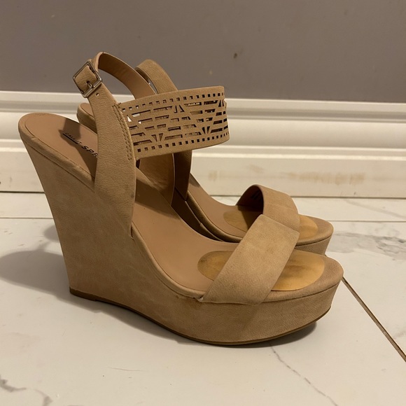 Call It Spring Nude Wedges Sz 9 - Picture 1 of 13